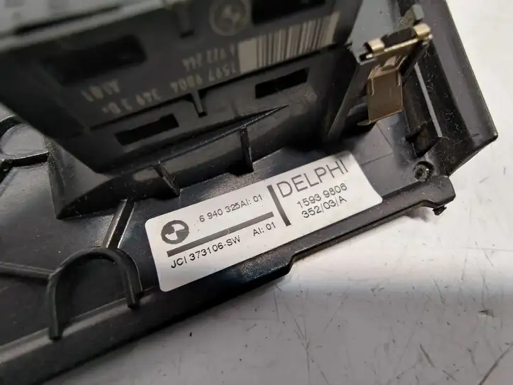 BMW 5 E60 E61 (2004 - 2010) 6940325 Кнопка стеклоподъемников — фото 3