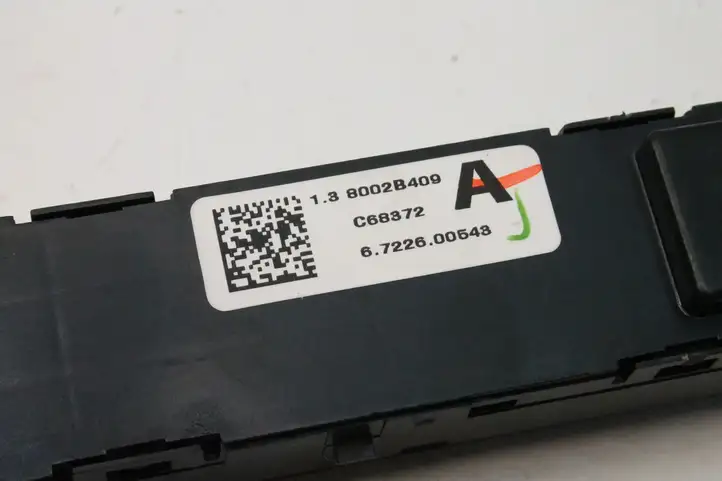 Mitsubishi Outlander (2018 - 2021) 8002B409 Блок кнопок на панели — фото 5