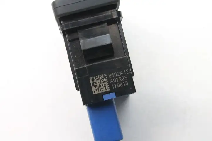 Mitsubishi Outlander (2018 - 2021) 8602A123 Кнопка ESP — фото 6