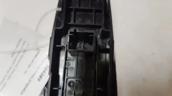 Citroen C4 (2004 - 2008) 9651466677 Кнопка стеклоподъемников — фото 3