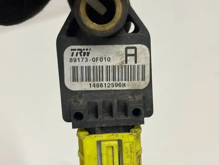 Toyota Corolla Verso AR10 (2004 - 2009) 891730F010 Датчик удара SRS — фото 3