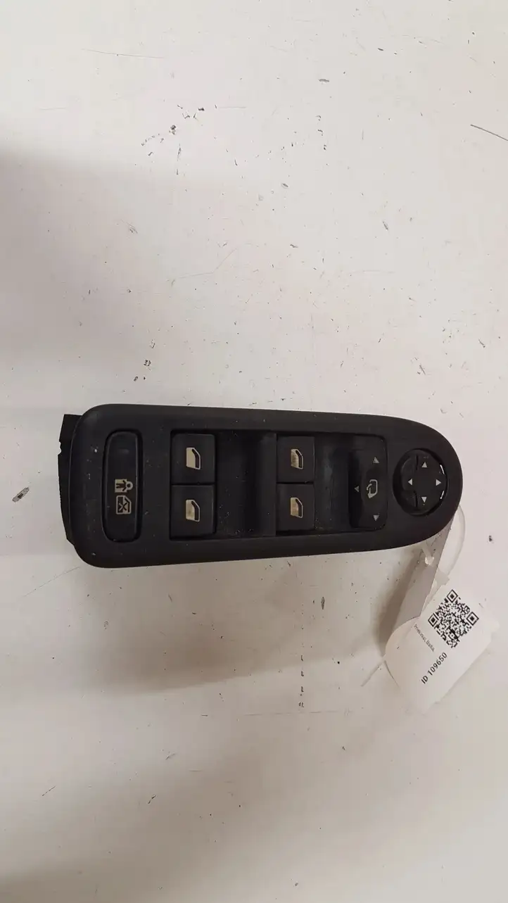 Citroen C5 (2008 - 2017) 96644917XT Кнопка стеклоподъемников — фото 1