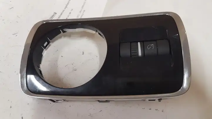 Skoda Superb B6 (3T) (2008 - 2015)  10032251 Включатель регулировки освещения панели