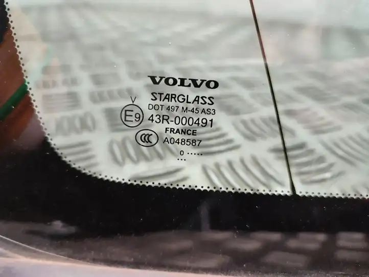 Volvo XC60 (2008 - 2013) Заднее боковое стекло — фото 2