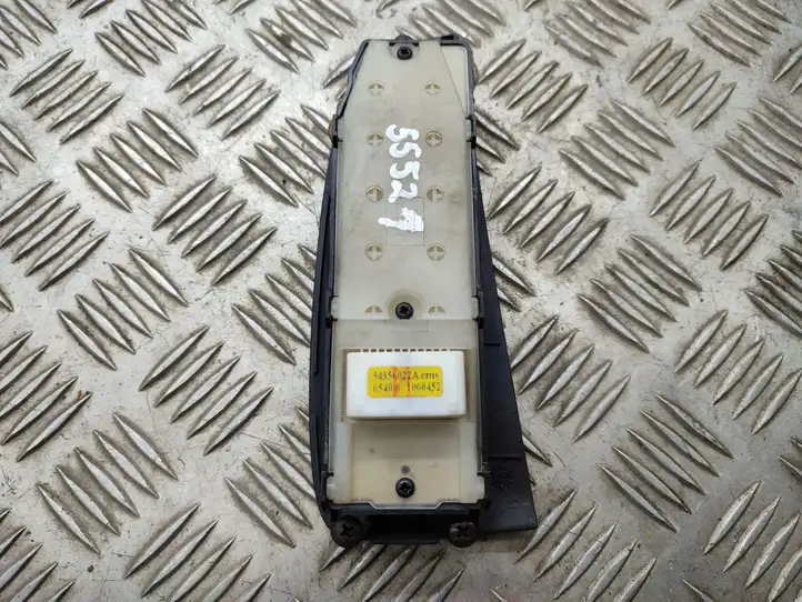 Toyota Avensis T250 (2003 - 2006) Блок кнопок стеклоподъемников — фото 2