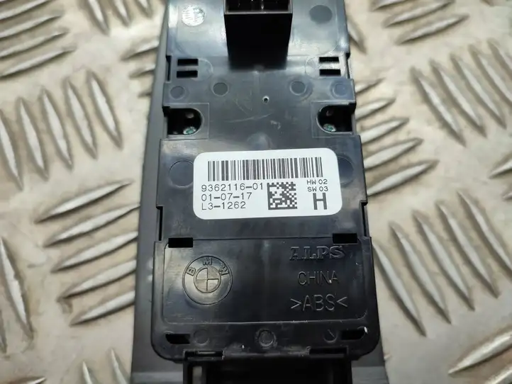 BMW 2 F46 (2015 - ) 936211601 Кнопка стеклоподъемников — фото 3