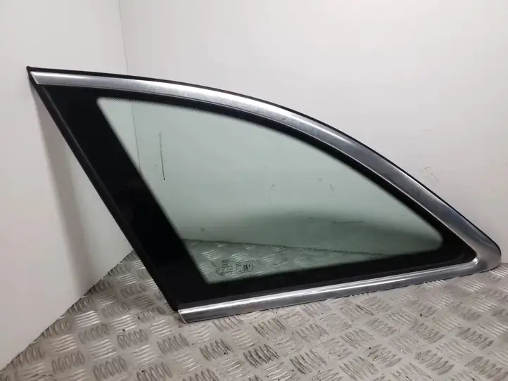 Audi A4 S4 B9 (2015 - 2019) 8W9845297F Заднее боковое стекло — фото 1
