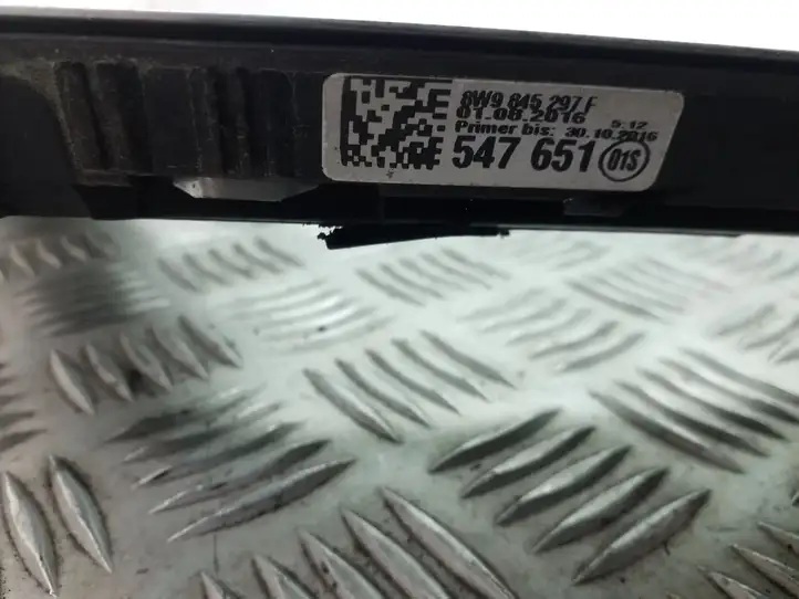 Audi A4 S4 B9 (2015 - 2019) 8W9845297F Заднее боковое стекло — фото 4
