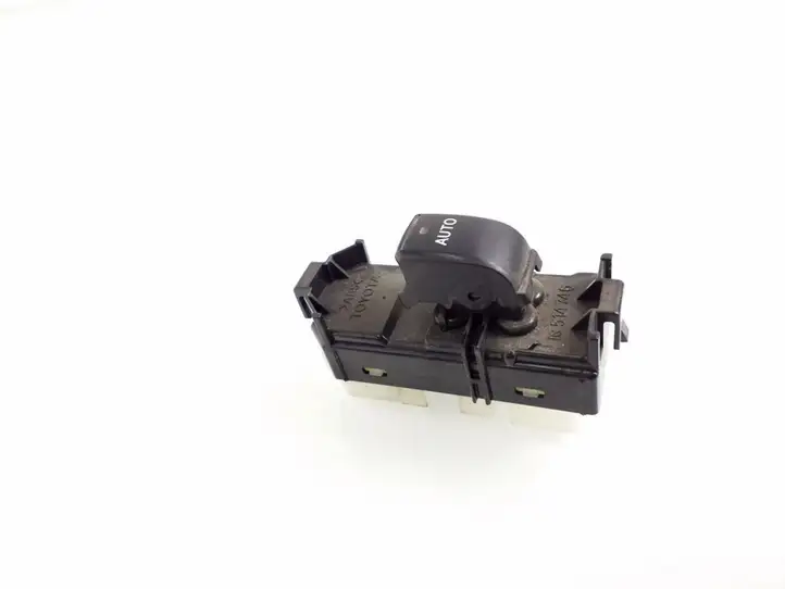 Toyota Avensis Verso (2001 - 2004) 8403044020 Блок кнопок стеклоподъемников — фото 1