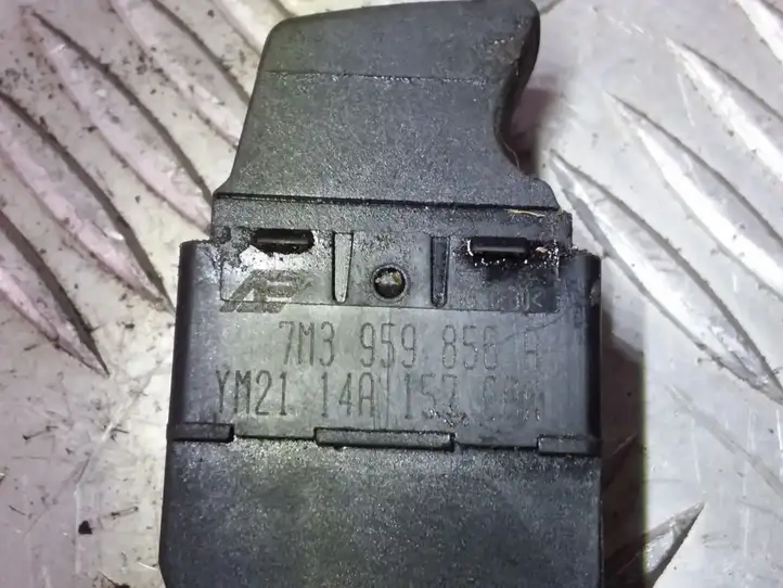 Seat Alhambra (Mk1) (2000 - 2010) 7M0959856A Кнопка стеклоподъемников — фото 3