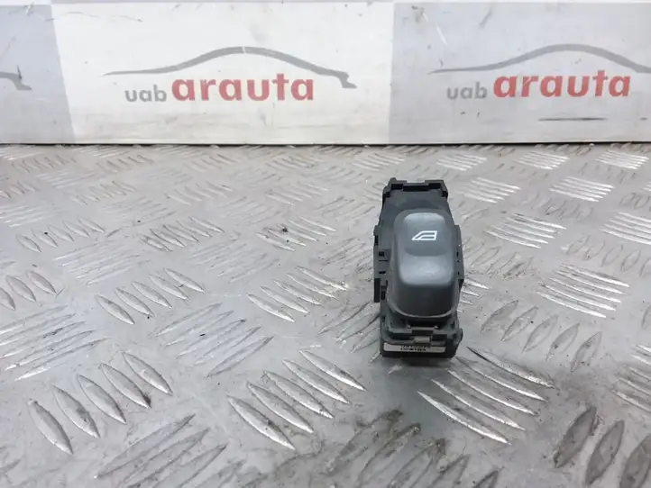 Volvo V70 (2000 - 2004) 9472275 Кнопка стеклоподъемников — фото 1