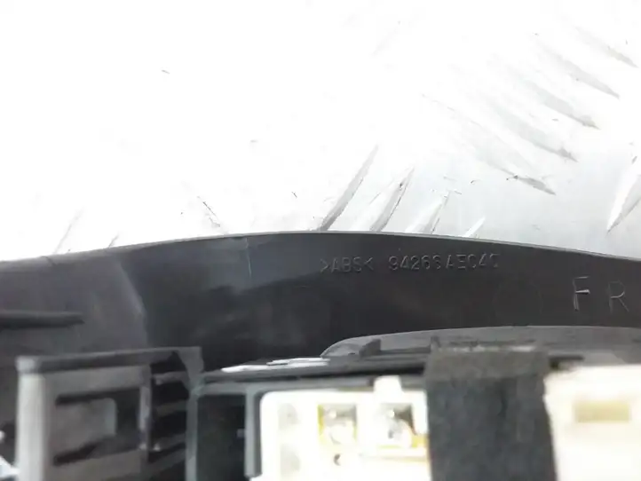 Subaru Legacy (1999 - 2003) 94266AE040 Блок кнопок стеклоподъемников — фото 2