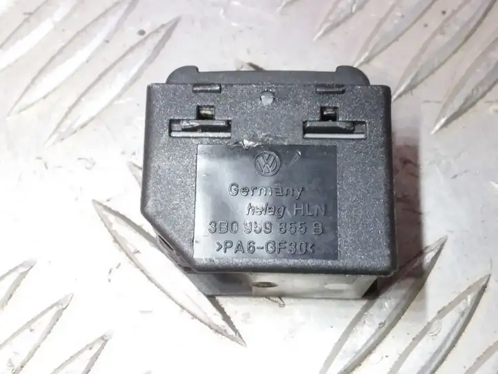 Volkswagen Golf IV (1998 - 2005)  3B0959855B Кнопка стеклоподъемников
