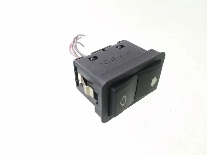 BMW 5 E39 (1996 - 2003) 8368974 Кнопка стеклоподъемников — фото 1