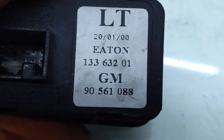 Opel Astra G (1998 - 2004) 90561088 Блок кнопок стеклоподъемников — фото 5