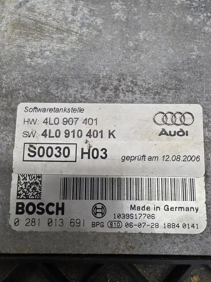 Audi Q7 4L (2009 - 2015) 4L0910401K Блок управления двигателем (ЭБУ) — фото 6