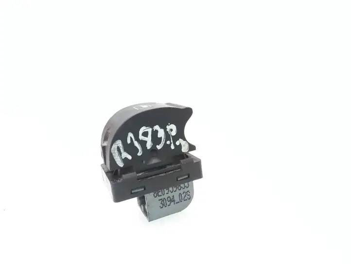 Audi A4 S4 B7 8E 8H (2004 - 2009) 8E0959855 Кнопка стеклоподъемников — фото 1