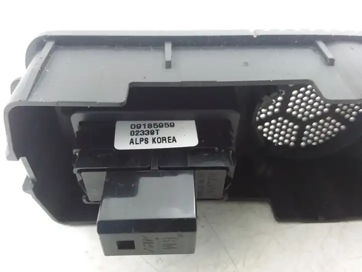 Opel Signum (2002 - 2008) 09185959 Блок кнопок стеклоподъемников — фото 3