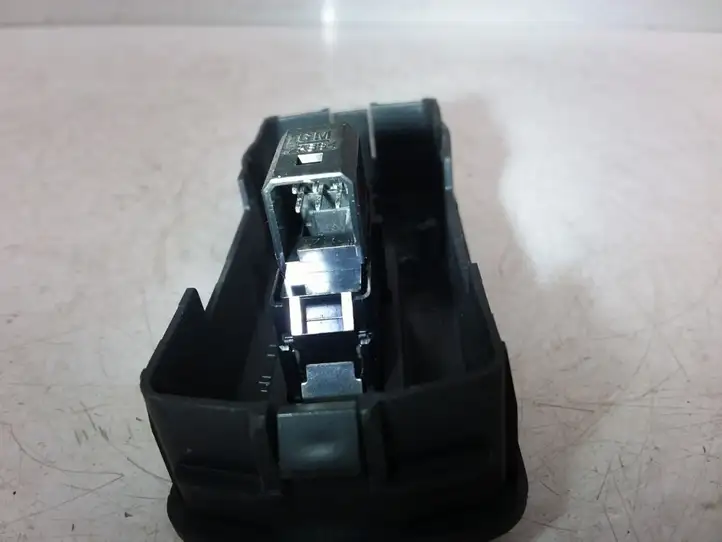 Opel Signum (2002 - 2008) 09185959 Блок кнопок стеклоподъемников — фото 4