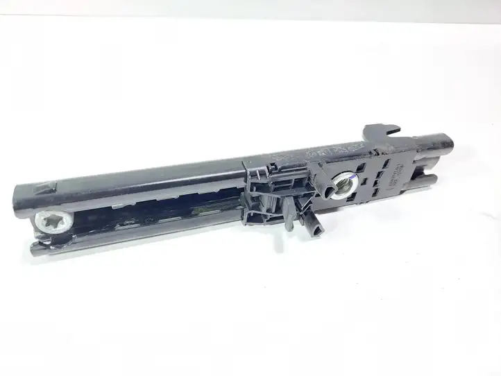 Ford Focus (2008 - 2011) 33007942 Регулятор ремня безопасности — фото 2