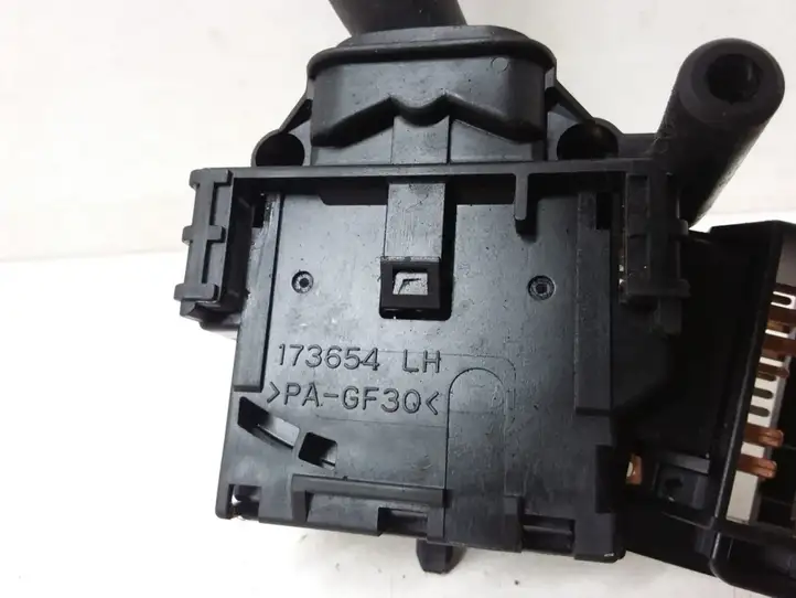 Toyota Avensis T250 (2003 - 2006) 173654 Переключатель стеклоочистителей — фото 4
