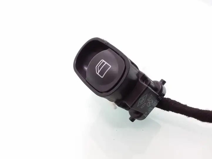 Mercedes-Benz C W203 (2000 - 2007) A2038200210 Блок кнопок стеклоподъемников — фото 1