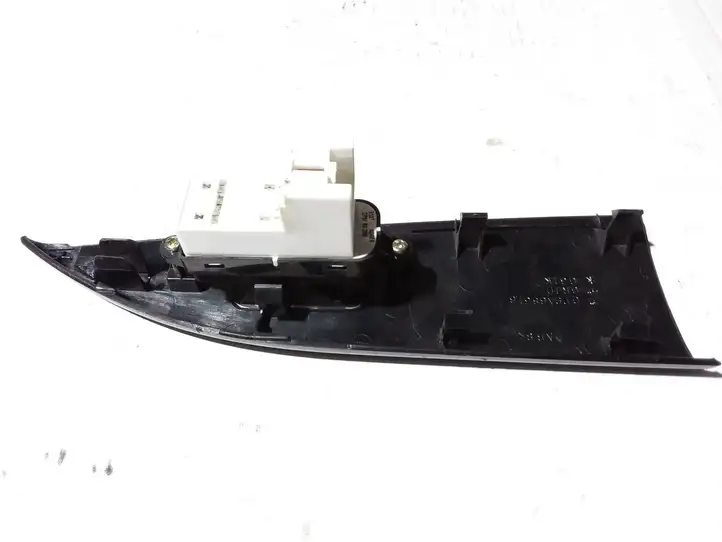 Mazda 6 (2002 - 2005) GP9F66380 Кнопка стеклоподъемников — фото 2