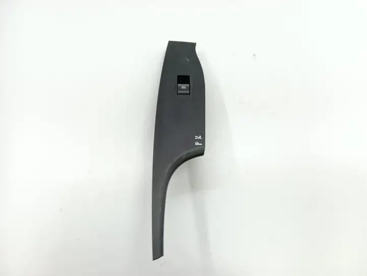 Hyundai i40 (2011 - )  935753Z200 Кнопка стеклоподъемников