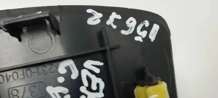 Toyota Verso (2012 - 2015) 8481005070 Кнопка стеклоподъемников — фото 2