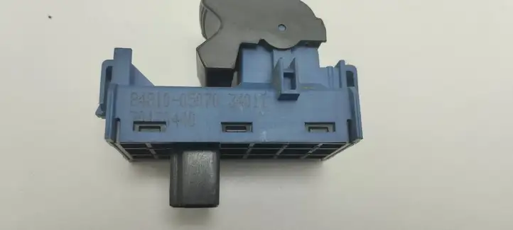 Toyota Verso (2012 - 2015) 8481005070 Кнопка стеклоподъемников — фото 6