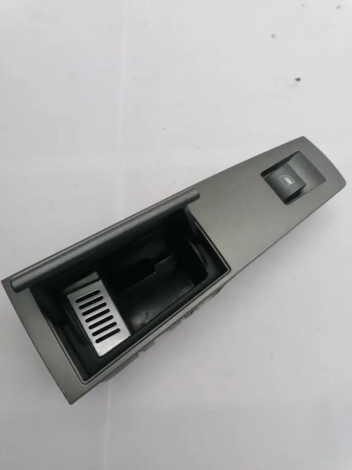 BMW 7 E65 E66 (2001 - 2008) 8379597 Кнопка стеклоподъемников — фото 2