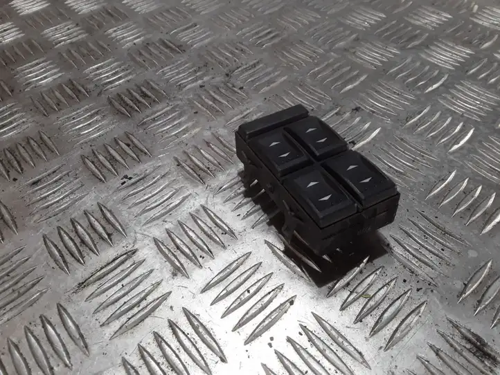 Ford Mondeo Mk III (2000 - 2007) 3S7T14A132BA Блок кнопок стеклоподъемников — фото 1