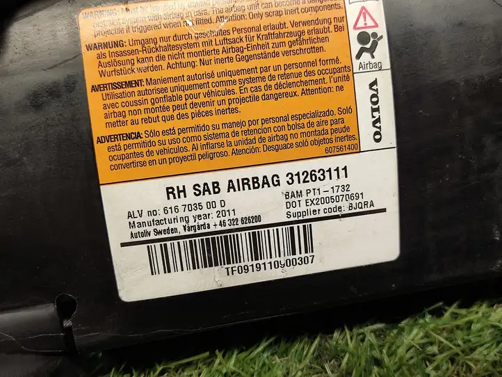 Volvo S60 (2010 - 2013) 31263111 Подушка безопасности сиденья — фото 2