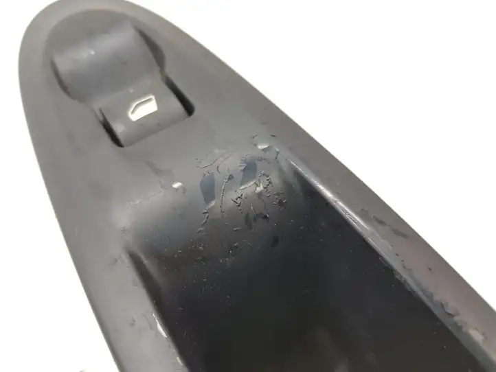 Citroen C4 (2011 - 2016) 9670298277 Кнопка стеклоподъемников — фото 3