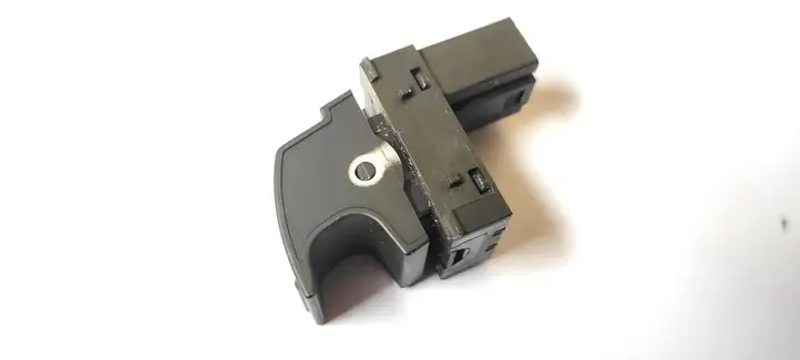 Volkswagen PASSAT B7 (2011 - 2014) 7L6959855B Кнопка стеклоподъемников — фото 2