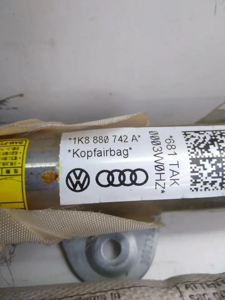 Volkswagen Scirocco (2008 - 2014) 1K8880742A Боковая подушка безопасности шторка — фото 2