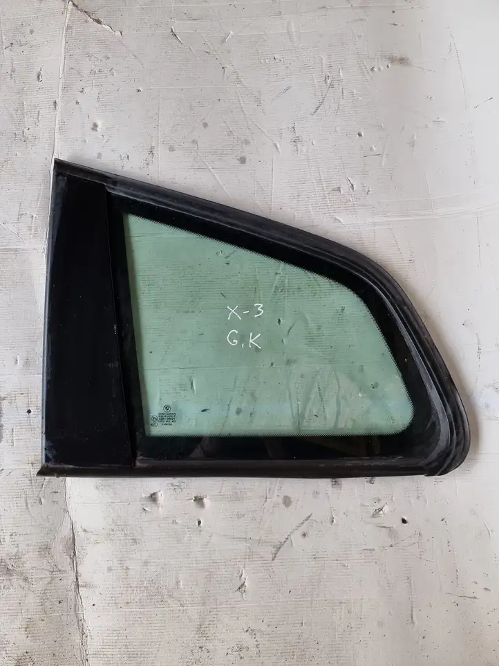 BMW X3 E83 (2003 - 2010)  43R00021 Заднее боковое стекло кузова