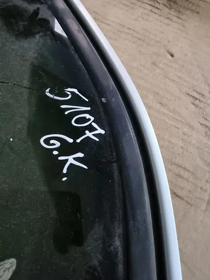 Porsche Cayenne (9PA) (2002 - 2010) 43R001090 Заднее боковое стекло — фото 2