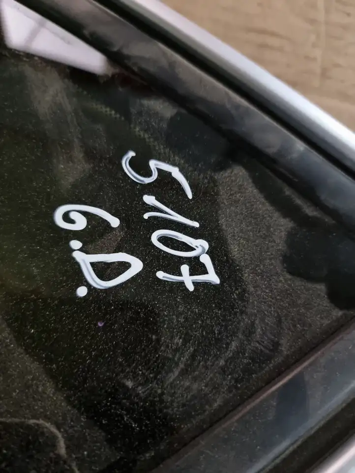 Porsche Cayenne (9PA) (2002 - 2010) 43R001090 Заднее боковое стекло — фото 2