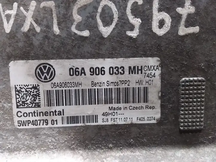 Volkswagen Golf VI (2009 - 2013) 06A906033MH Блок управления двигателем (ЭБУ) — фото 2
