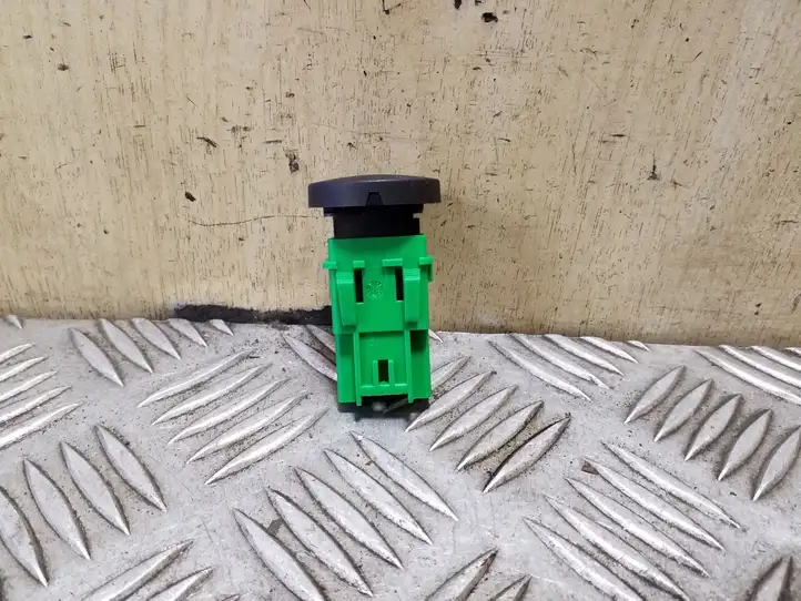 Nissan Qashqai (2006 - 2010)  27562 Другие включатели / ручки/ переключатели