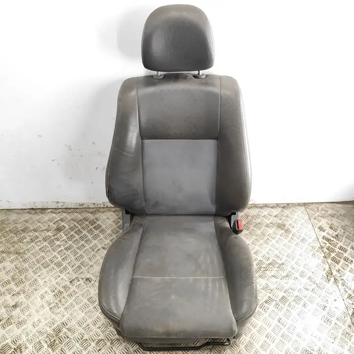 Nissan (2000 - 2006) Переднее сиденье пассажира — фото 1