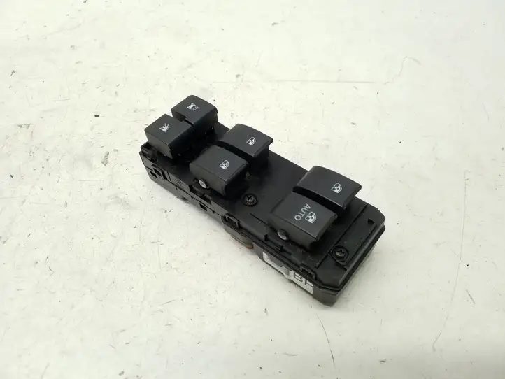 Chevrolet Captiva (2006 - 2011) 202005436 Кнопка стеклоподъемников — фото 1