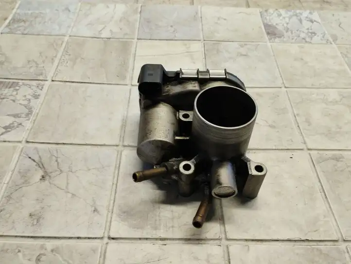 Volkswagen Lupo (1998 - 2005) 030133062C Дроссельная заслонка — фото 4