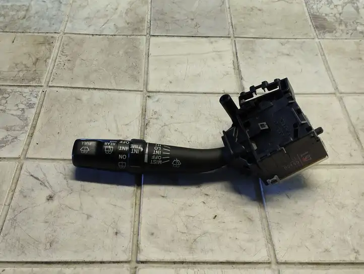 Toyota Corolla Verso AR10 (2004 - 2009) 8465205150 Переключатель стеклоочистителей — фото 4