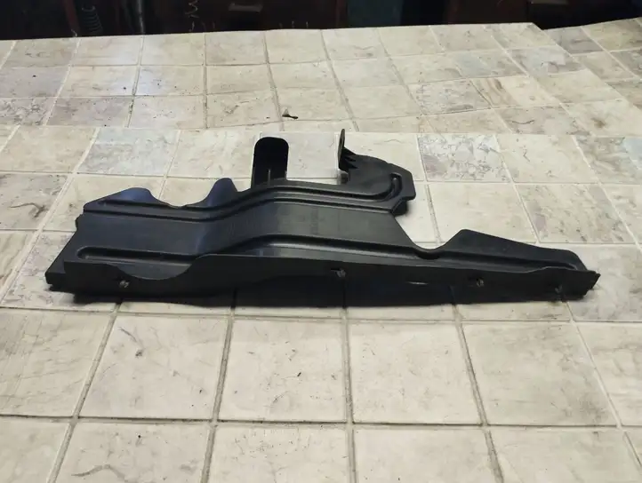 Toyota Corolla Verso AR10 (2004 - 2009) 532850F040 Дефлектор воздуха — фото 3