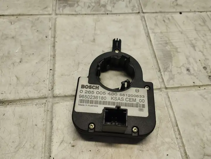Citroen C4 (2004 - 2008) 0265005486 Датчик угла поворота руля — фото 4