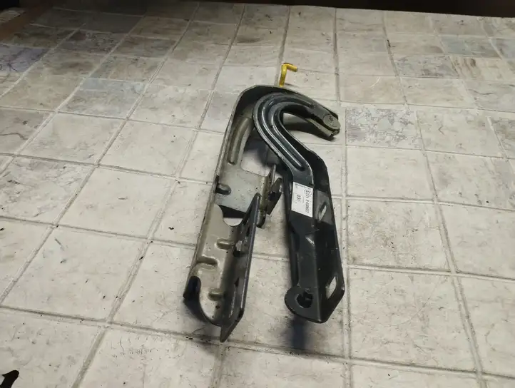 Peugeot 3008 I (2008 - 2015)  9666842780 Петля (петли) капота