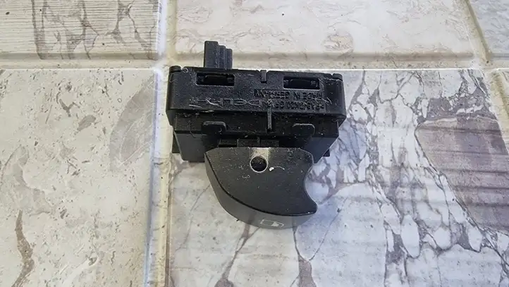 Volvo S60 (2000 - 2004) 15979800 Кнопка стеклоподъемников — фото 4