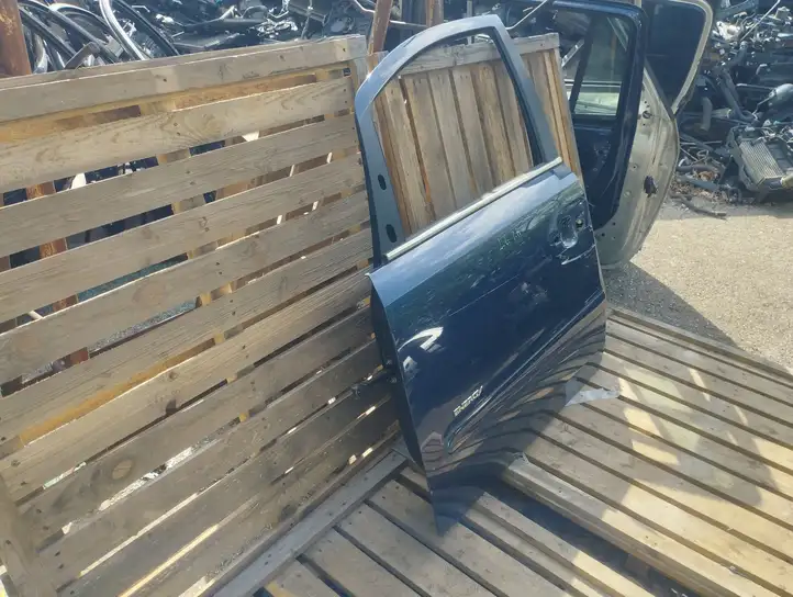 Opel Zafira B (2008 - 2014) Дверь — фото 4